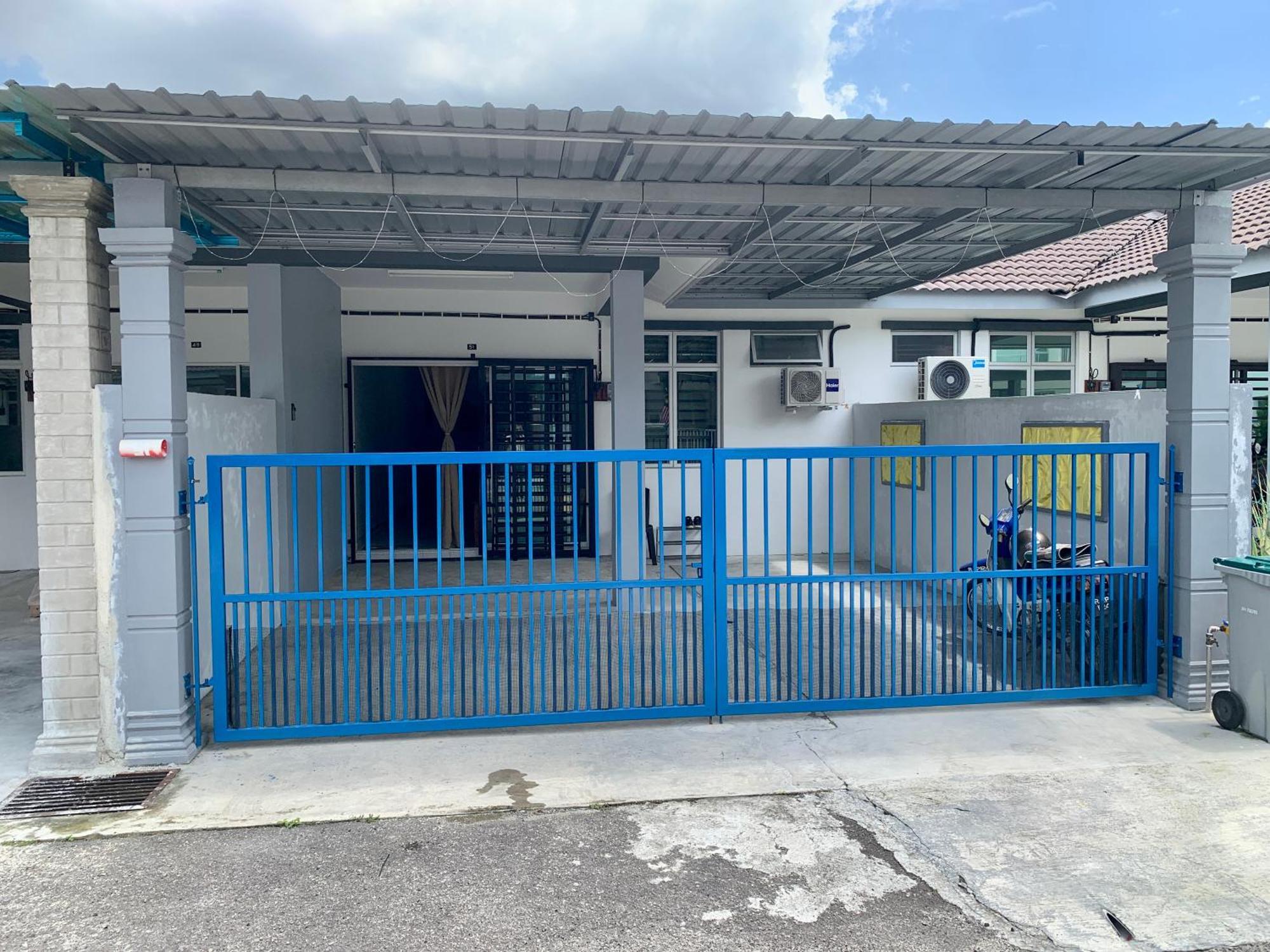 Homestay Cikgu Nora Near Uthm Kptm Kktm Ipg Moslim Onli Kampong Seri Gading Exterior foto